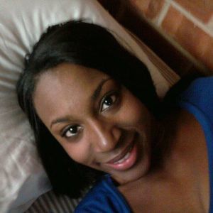 Meet your Posher, Evette